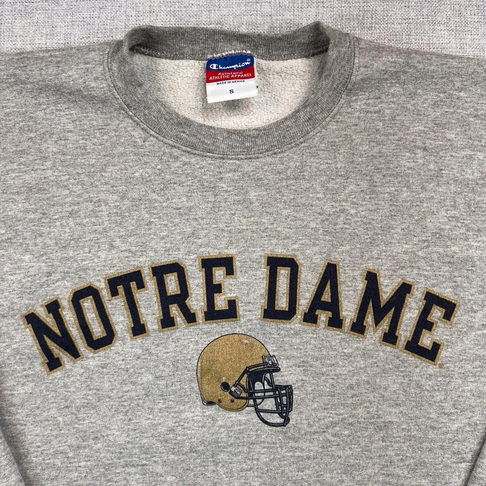 VTG 90s Champion Notre Dame Fighting Irish Crewneck Sweatshirt Men S Gray Helmet